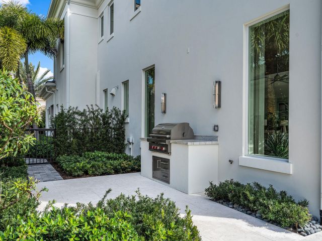 Home for sale at 148 Thatch Palm Cove - photo 6769053