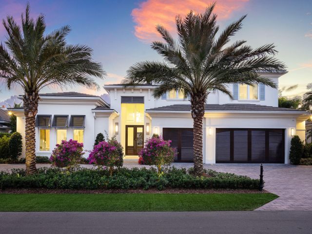 Home for sale at 148 Thatch Palm Cove - photo 6769066