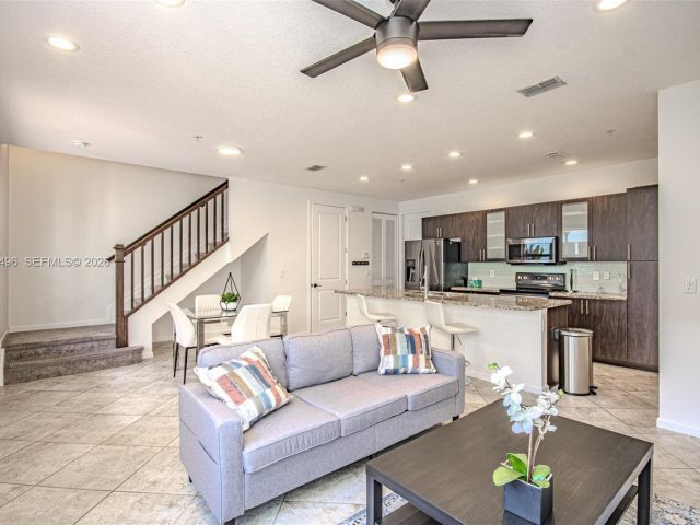 Home for rent at 1430 NW 48th Dr - photo 7453350