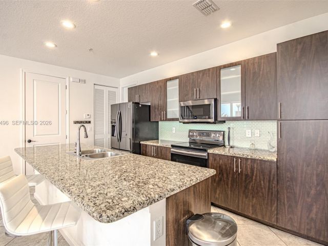 Home for rent at 1430 NW 48th Dr - photo 7453356