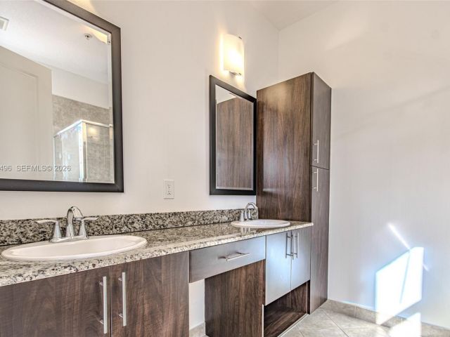 Home for rent at 1430 NW 48th Dr - photo 7453363