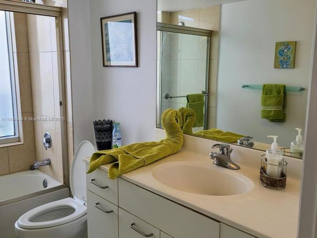 Apartment for sale  Unit #1602 - photo 6752876