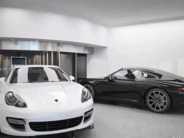 3-bedroom condo for rent in Sunny Isles Beach - 18555 Collins Ave 4804 - MondialRealty