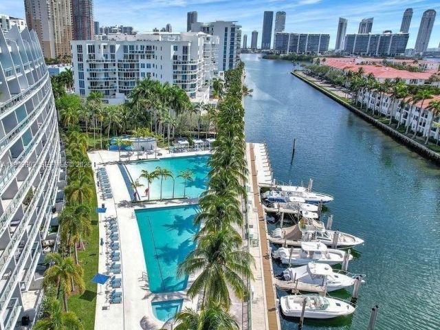 Apartment for sale  Unit #501 - photo 6754834