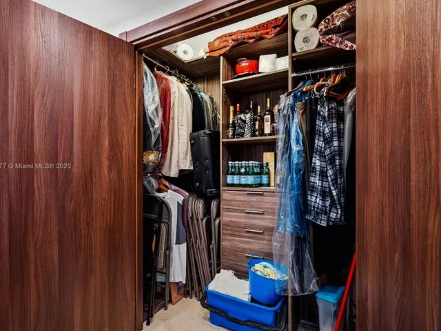 2-bedroom condo for sale in Surfside - 9559 Collins Ave S8-F - MondialRealty