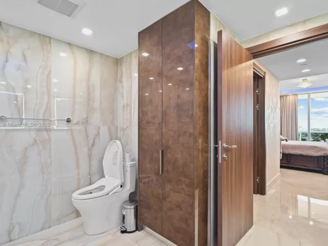 2-bedroom condo for sale in Surfside - 9559 Collins Ave S8-F - MondialRealty