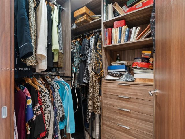 Apartment for sale  Unit #S8-F - photo 6753096