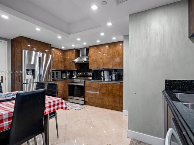 Apartment for sale  Unit #S8-F - photo 6753106