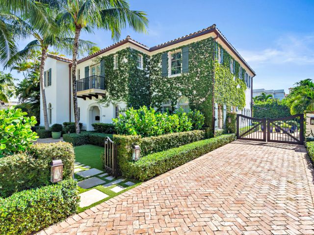 Home for sale at 256/262 Cordova Road - photo 6766364