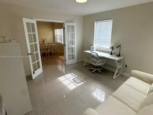 3-bedroom home for rent in Surfside - 9464 Abbott Ave - MondialRealty