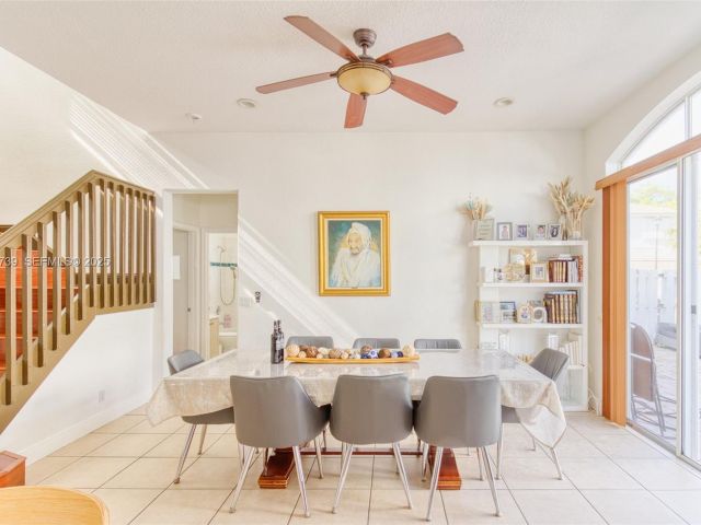 Home for sale at 3839 SW 51st St - photo 7439624