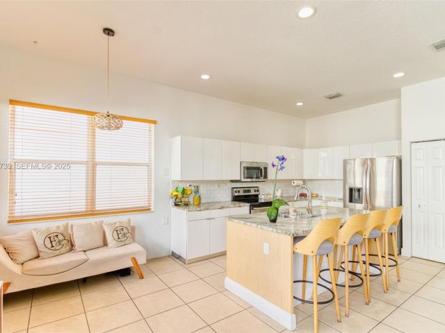 Home for sale at 3839 SW 51st St - photo 7439626