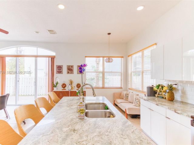 Home for sale at 3839 SW 51st St - photo 7439628