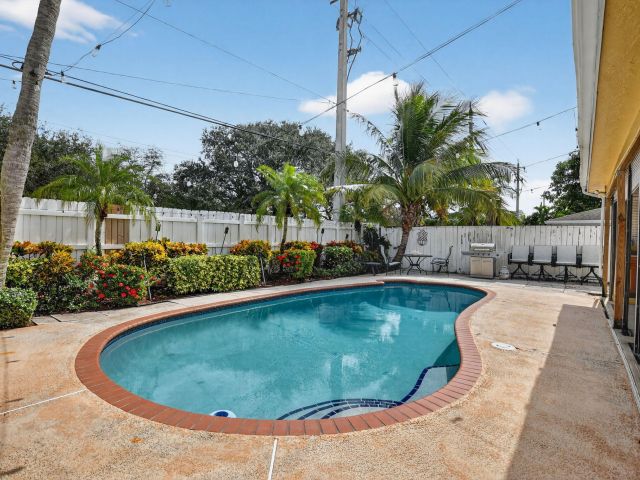 Home for sale at 1320 SW 24th Terrace - photo 6781965