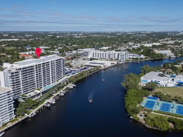 4-bedroom condo for sale in Fort Lauderdale - 1180 N Federal Hwy 1602 - MondialRealty