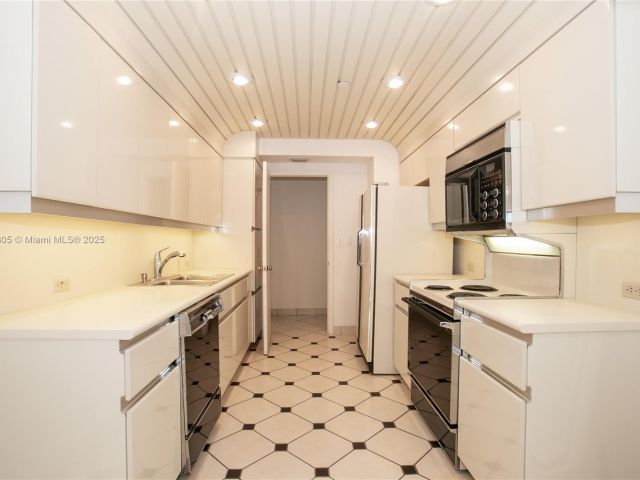 Apartment for sale  Unit #WSTE1 - photo 6771707