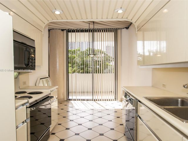 Apartment for sale  Unit #WSTE1 - photo 6771711