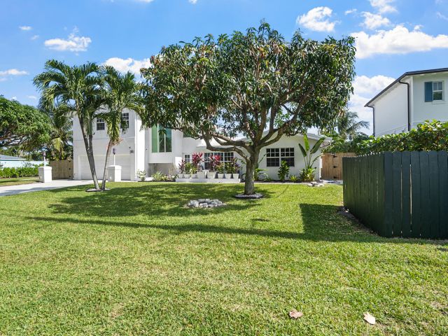 Home for sale at 5798 NE 7th Avenue - photo 6769044