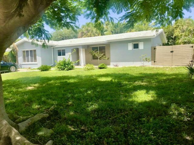 Home for rent at 254 NW 6th Avenue - photo 6754334