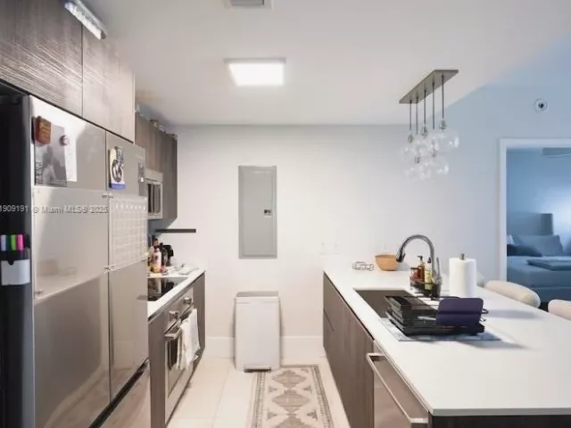 2-bedroom condo for sale in Miami - 488 NE 18th St 1209 - MondialRealty