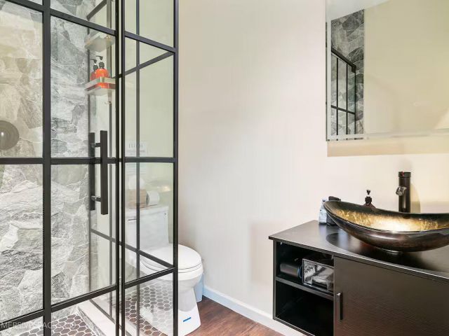 Home for sale at 828 35th Street - photo 6760720