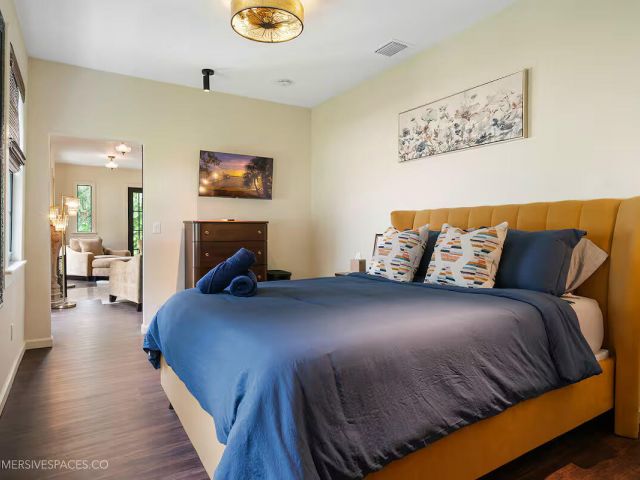 Home for sale at 828 35th Street - photo 6760722