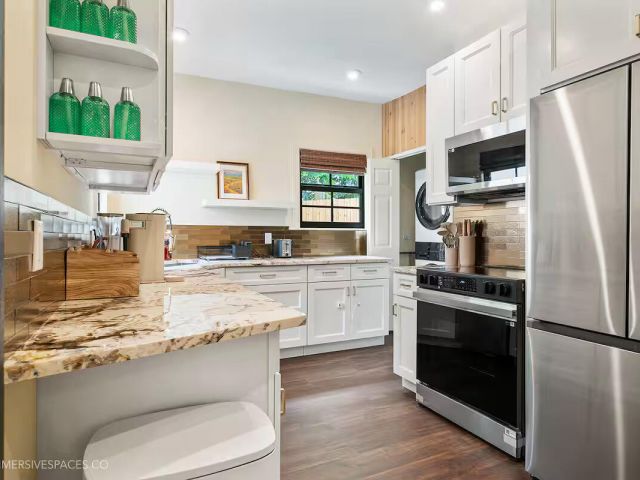 Home for sale at 828 35th Street - photo 6760731