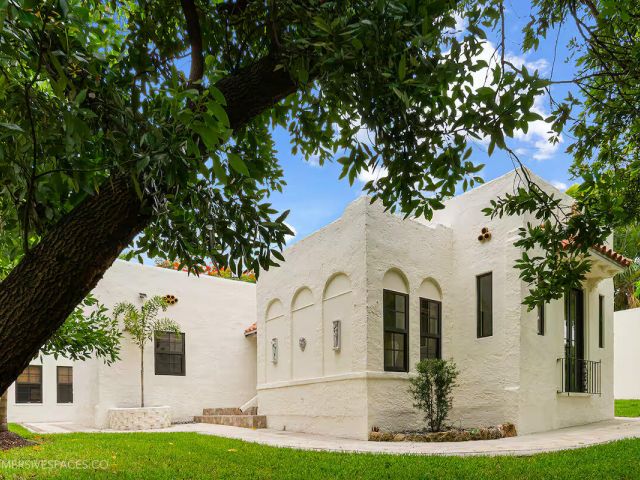 Home for sale at 828 35th Street - photo 6760734