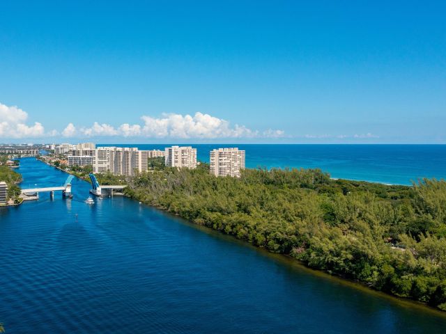 Home for sale at 3363 NE 6th Drive - photo 6754714