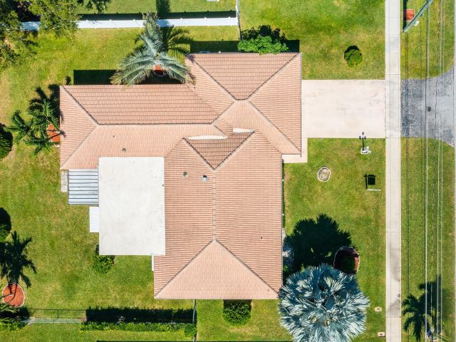 Home for sale at 3363 NE 6th Drive - photo 6754716