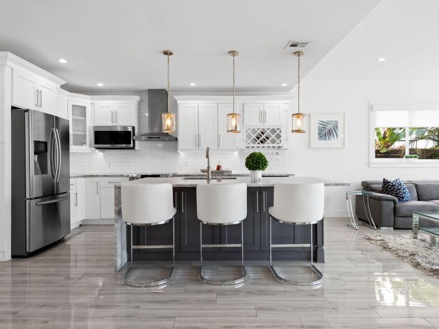 Home for sale at 2331 SE 14th Street - photo 6754960