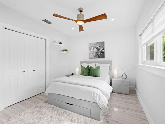 Home for sale at 2331 SE 14th Street - photo 6807787