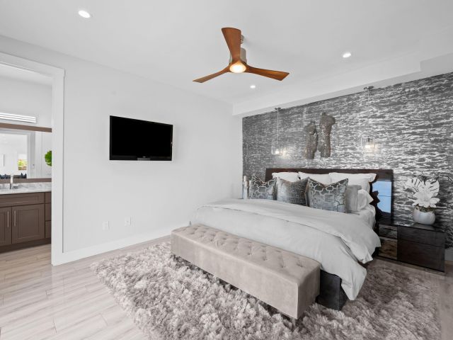 Home for sale at 2331 SE 14th Street - photo 6807790