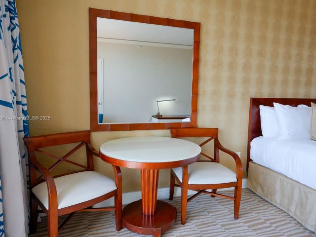 condo for sale in Sunny Isles Beach - 18001 Collins Ave 1118 - MondialRealty