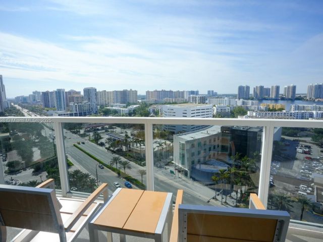 condo for sale in Sunny Isles Beach - 18001 Collins Ave 1118 - MondialRealty