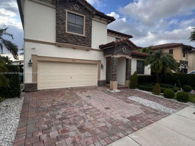 Home for rent at 8850 NW 98th Ct 8850 - photo 7486460