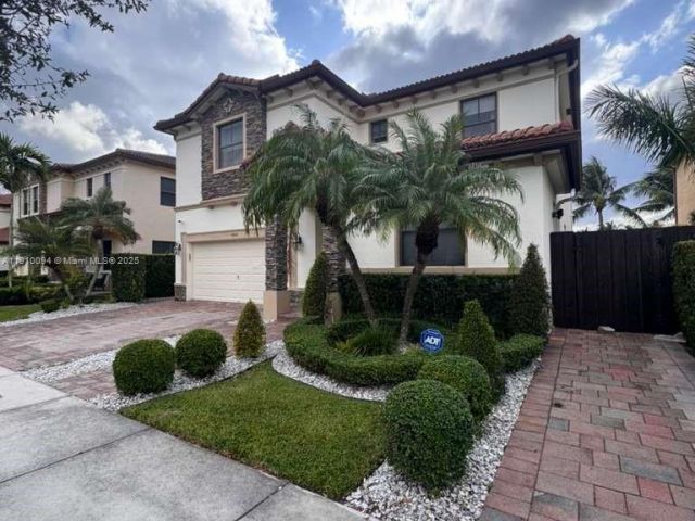 Home for rent at 8850 NW 98th Ct 8850 - photo 7486462