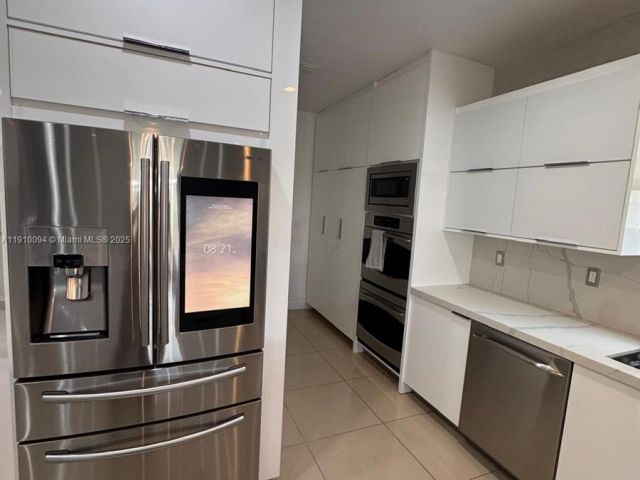 Home for rent at 8850 NW 98th Ct 8850 - photo 7486464