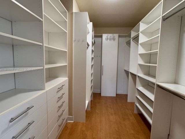 Home for rent at 8850 NW 98th Ct 8850 - photo 7486473