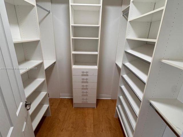 Home for rent at 8850 NW 98th Ct 8850 - photo 7486475