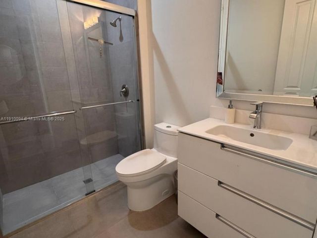 Home for rent at 8850 NW 98th Ct 8850 - photo 7486478