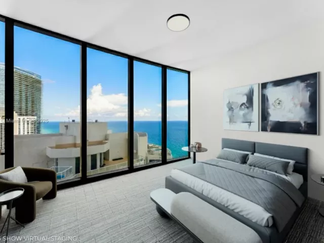 4-bedroom condo for sale in Sunny Isles Beach - 18555 Collins Ave 3205 - MondialRealty