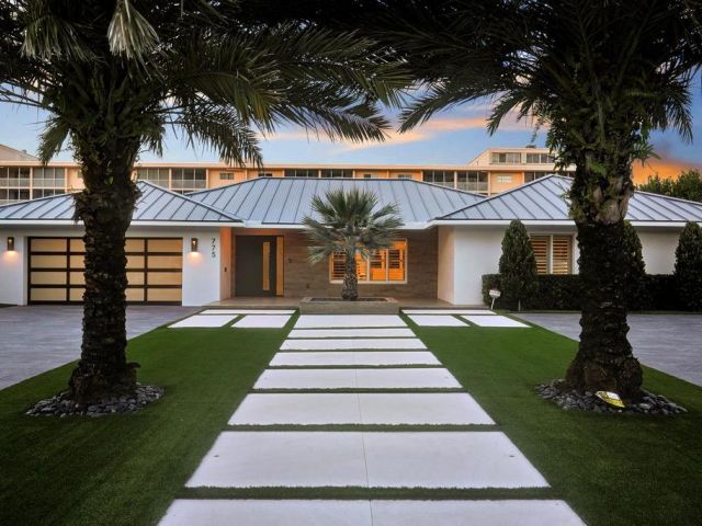 Home for sale at 775 NE 39th Street - photo 6766947