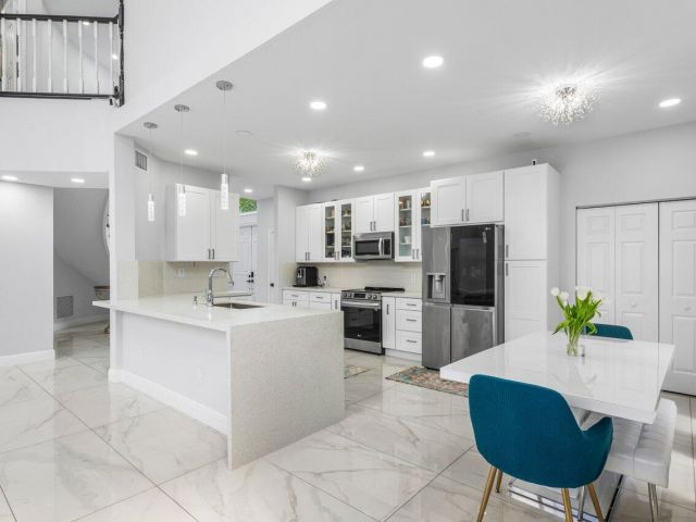 Home for sale at 7748 Travlers Tree Drive - photo 6758647