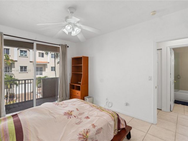 Home for rent at 21396 Marina Cove Cir 17-J - photo 7173677