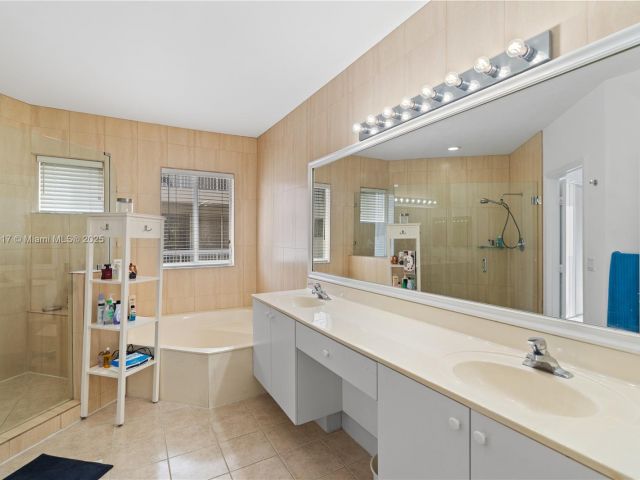 Home for rent at 21396 Marina Cove Cir 17-J - photo 7173681