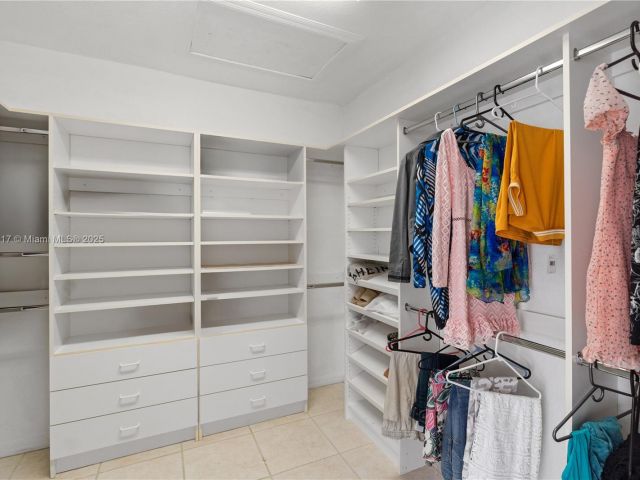 Home for rent at 21396 Marina Cove Cir 17-J - photo 7173682