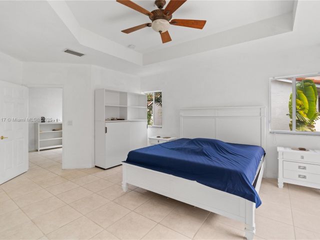 Home for rent at 21396 Marina Cove Cir 17-J - photo 7173683