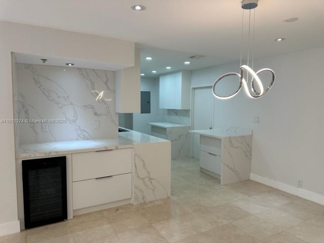 Apartment for rent  Unit #430 - photo 6757366