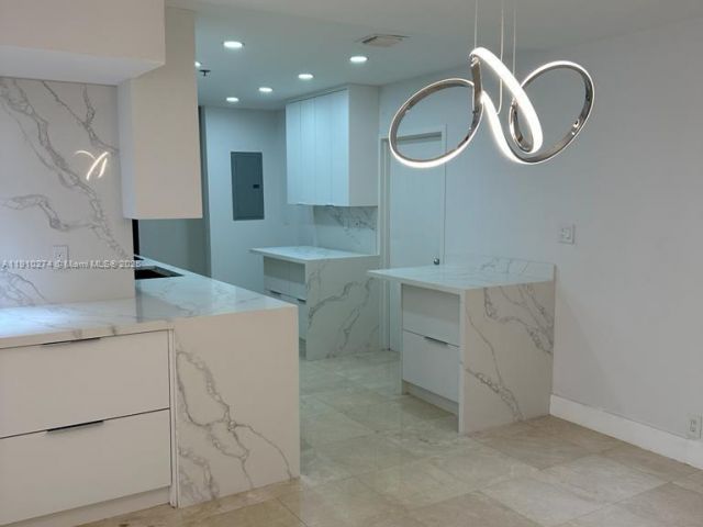 Apartment for rent  Unit #430 - photo 6757368